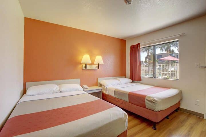 Room 7 of 54