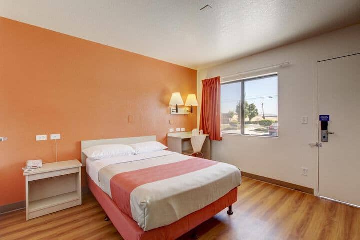 Room 10 of 54